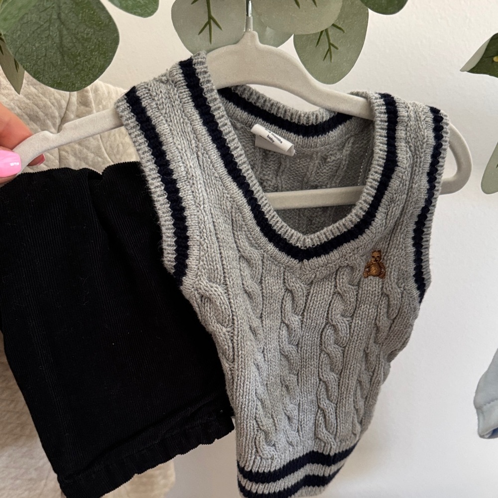 GAP Gray and Black Baby Boy Matching Set
